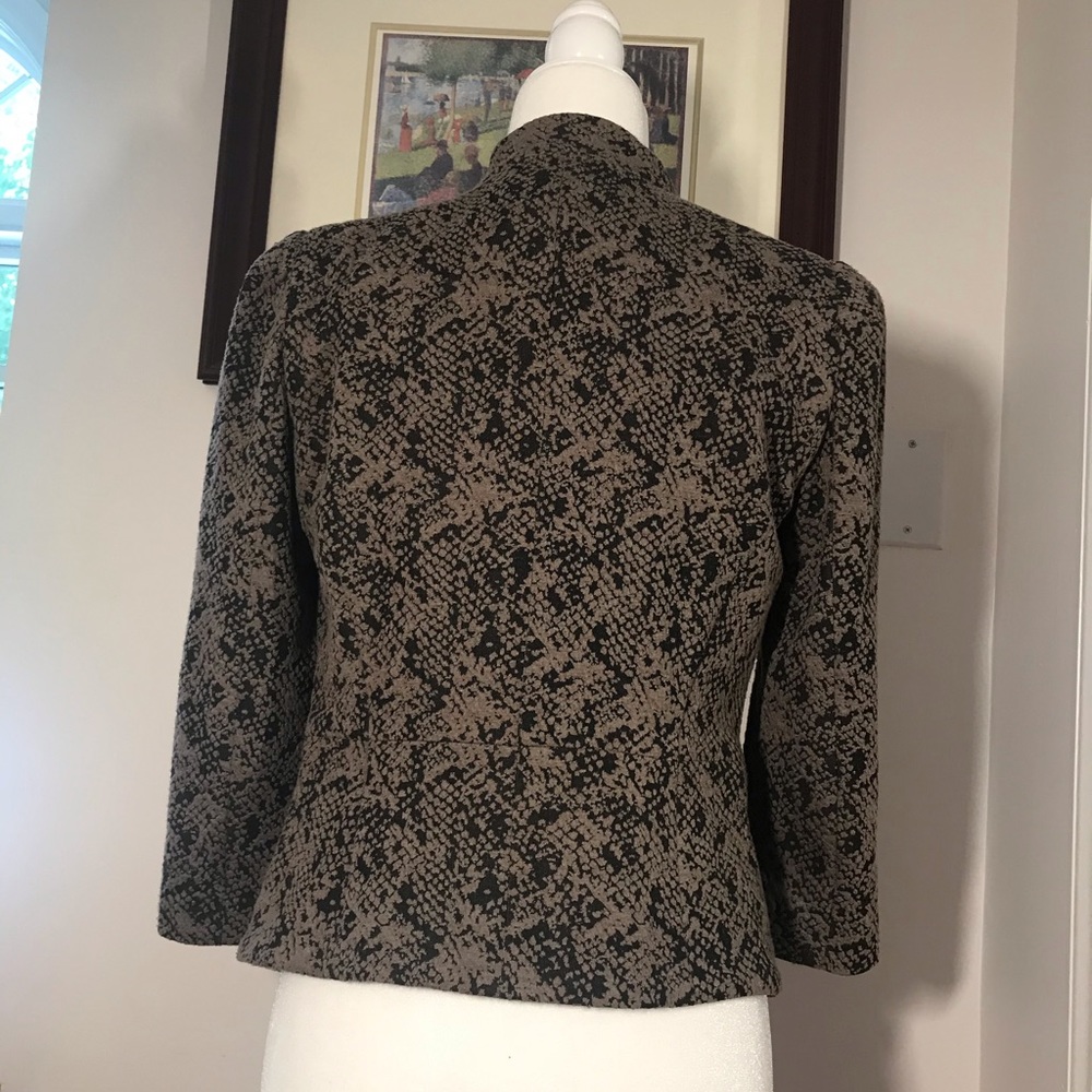 Jacket - Picture 2 of 4